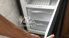 Установить холодильник