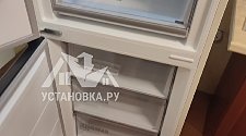 Перенавесить двери холодильника