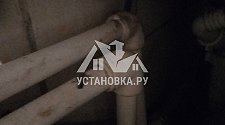 Демонтировать и установить отдельностоящую стиральную машину Канди в ванной комнате на готовые коммуникации на место прежней