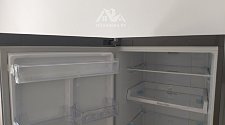 Установить встраиваемый электрический духовой шкаф, стиральную машину и холодильник