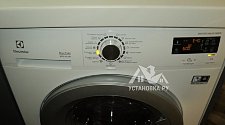 Установить отдельностоящую стиральную машину Electrolux EWW 51685 SWD