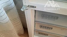 Перенавесить двери холодильника