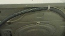 Установить отдельностоящую стиральную машину Hotpoint-Ariston VMUL 501 B