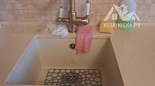 Установить смеситель на мойку 