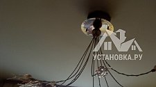 Установить новые потолочные люстры