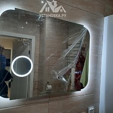 Установить в ванной комнате зеркало с подсветкой