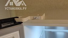 Перенавесить двери холодильника
