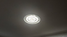 Установить потолочные светильники
