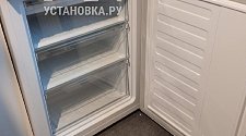 Установить отдельно-стоящий холодильник