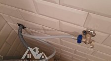 Установить новую отдельно стоящую стиральную машину в ванной