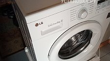 Установить отдельно стоящую стиральную машину LG F-10B8ND на кухне