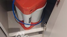 Заменить картриджи на фильтре питьевой воды