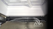 Перевесить двери на холодильнике