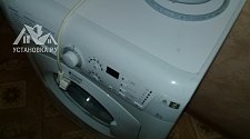 Установить отдельностоящую стиральную машину Indesit IWUB 4085 в ванной