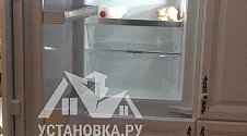 Переустановить встроенный холодильник