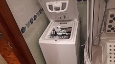 Установить на готовые коммуникации в ванной комнате стиральную машину Indesit