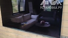 Подвесить и настроить три телевизора