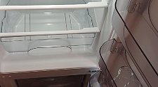 Установить новые отдельно стоящий холодильник Атлант