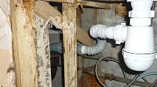 Установить стиральную отдельностоящую машину Indesit IWUB 4085 на кухне