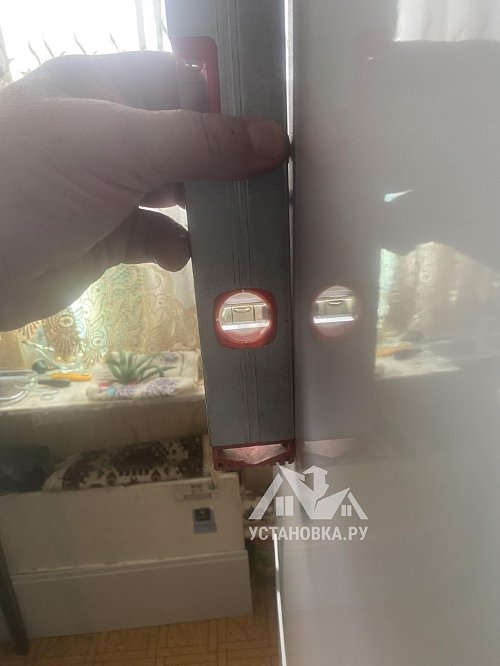Установить новый отдельно стоящий холодильник
