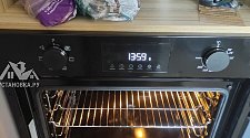Установить новый электрический духовой шкаф Indesit IFE 3644 BL