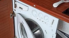 Установить стиральную машину встраиваемую Hotpoint-Ariston BI WMHL 71283