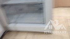 Перенавесить двери холодильника