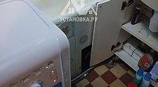 Установить/подключить стиральную машину