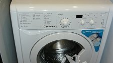 Установить стиральную машину Indesit в ванной на готовые коммуникации