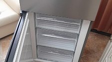 Перенавесить двери на холодльнике