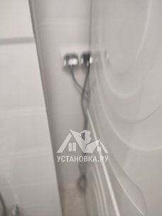 Установить и подключить стиральную машину/сушильную машину в колонну