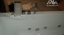 Сделать отверстия в акриловой ванне под смеситель