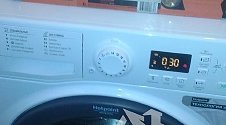 Установить отдельностоящую стиральную машину Hotpoint-Ariston VMUF 501 B