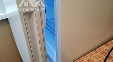 Перенавесить двери холодильника