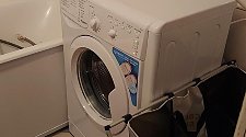 Установить новую отдельно стоящую стиральную машину