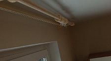 Установить новый настенный карниз