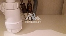 Заменить гофру сзади напольного унитаза в квартире