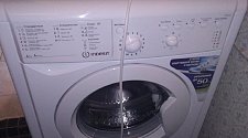 Установить новую стиральную машину Indesit в ванной комнате