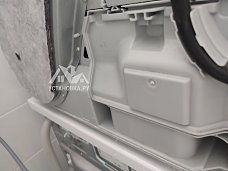 Установить и подключить стиральную машину/сушильную машину в колонну