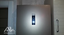 Перевесить верхнюю дверь отдельно стоящего холодильника Haier C2F637CGG