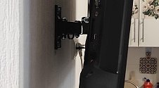 Установить настенный кронштейн для телевизора
