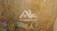 Демонтировать и установить новый напольный унитаз