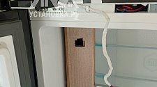 Перенавесить двери холодильника