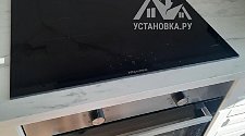 Установить/Подключить плиту/варочную панель.