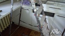 Демонтировать кухонный гарнитур с бытовой техникой