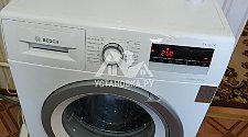 Установить отдельностоящую стиральную машину Bosch на кухне на место предыдущей