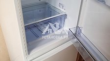 Установить отдельно стоящий холодильник Беко