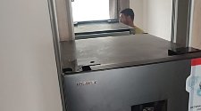 Перенавесить двери холодильника