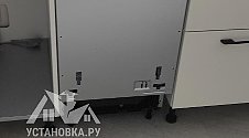 Установить/подключить посудомоечной машину