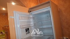 Установить холодильник Hotpoint-Ariston BCM 33 A F RF